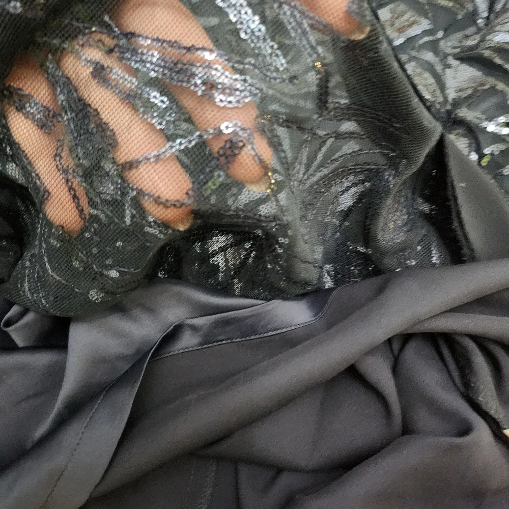 Vince Camuto Navy Sequin Dress Size 12 - Picture 10 of 14